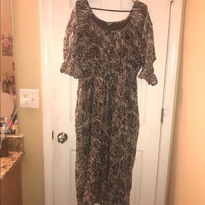 Really pretty maxi dress